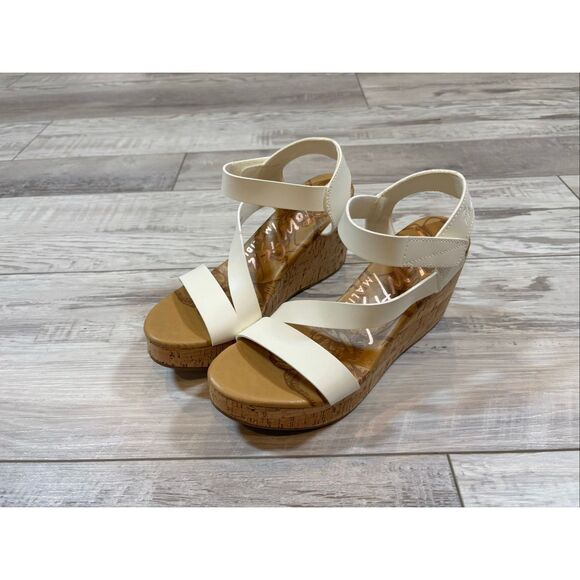 Blowfish white wedge platform sandals size 7 1/2 - Picture 1 of 11